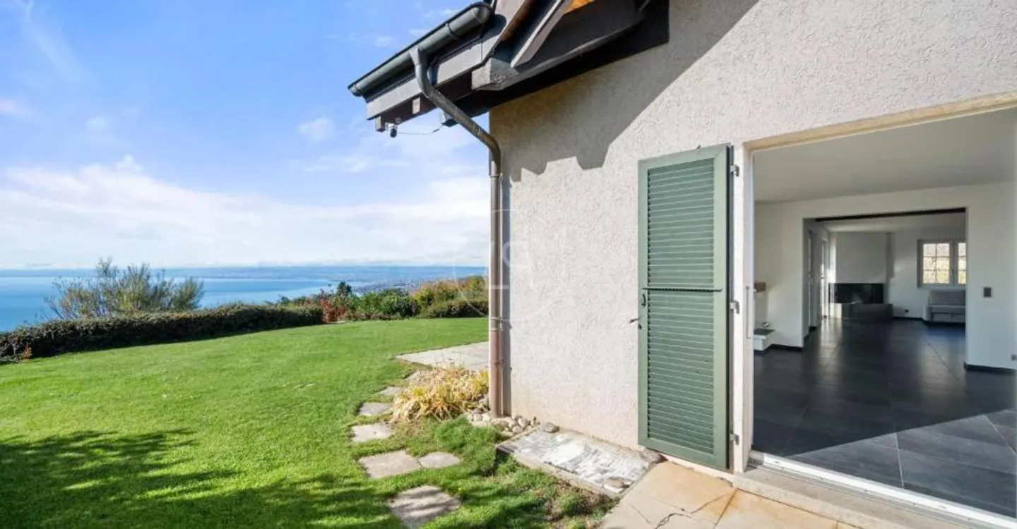Maison Familiale Rénovée avec Vue sur le Lac - Photo 8 sur 11