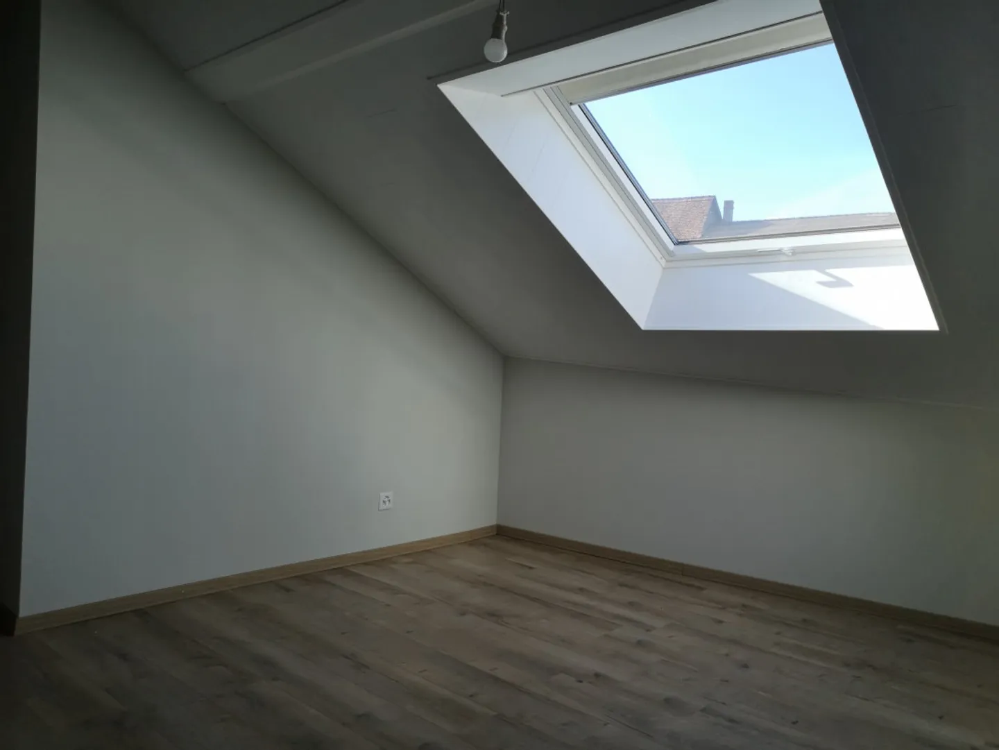 Außergewöhnliches Duplex mit atemberaubendem Blick auf den Moratsee und die Alpen - Foto 4 von 13