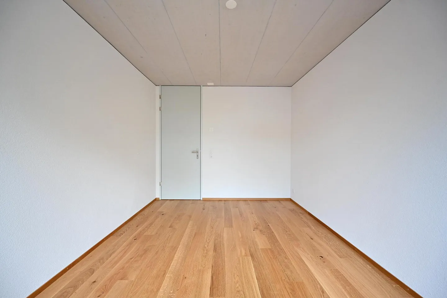 Looking for a new apartment? - Photo 9 of 13