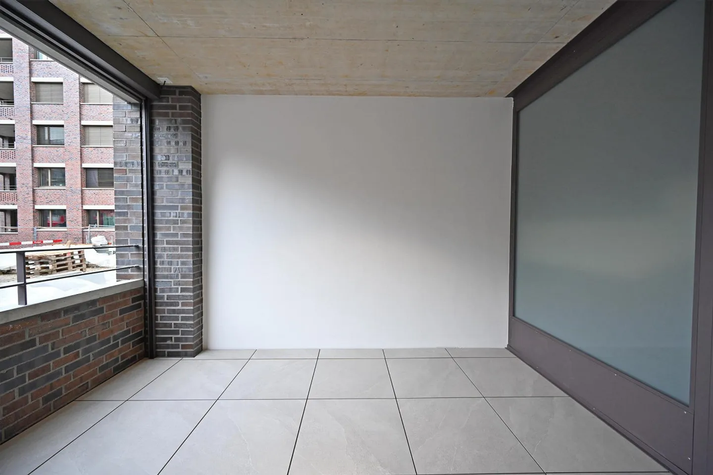 Looking for a new apartment? - Photo 13 of 13