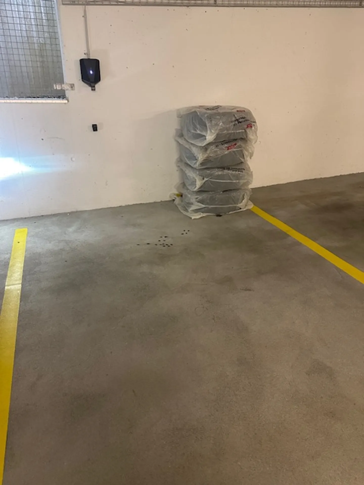 Garage in affitto - Foto 2 di 3