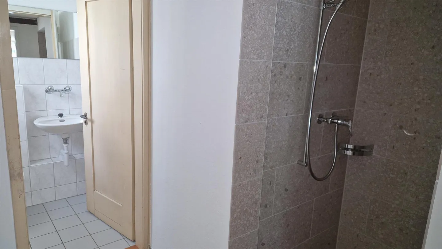 Renovierte Wohnung in Hergiswil - Foto 5 von 5