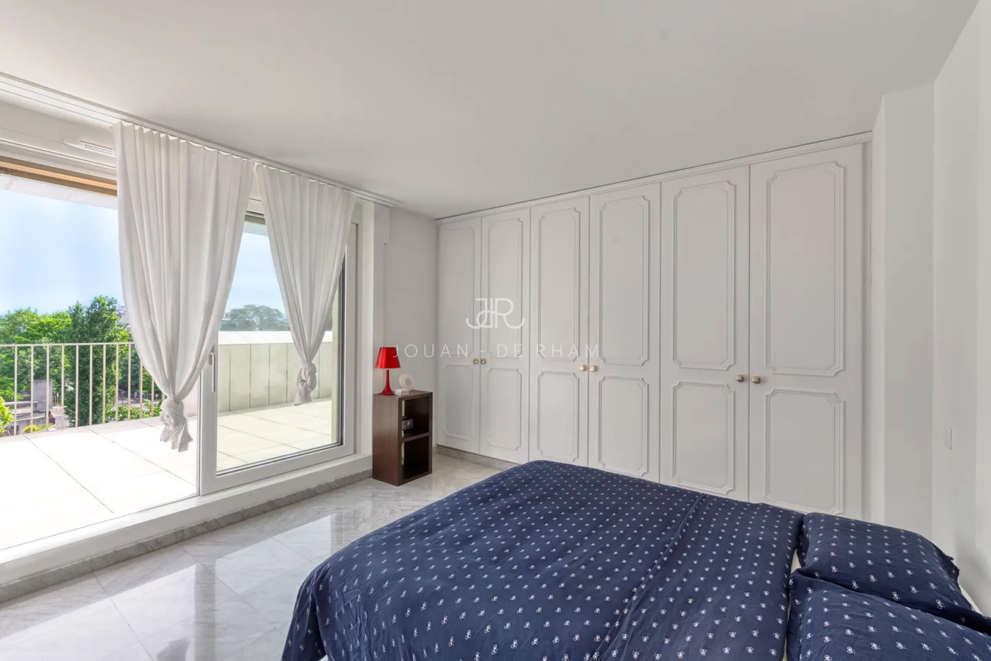Cologny | 4-room penthouse apartment with stunning views - Photo 7 of 11