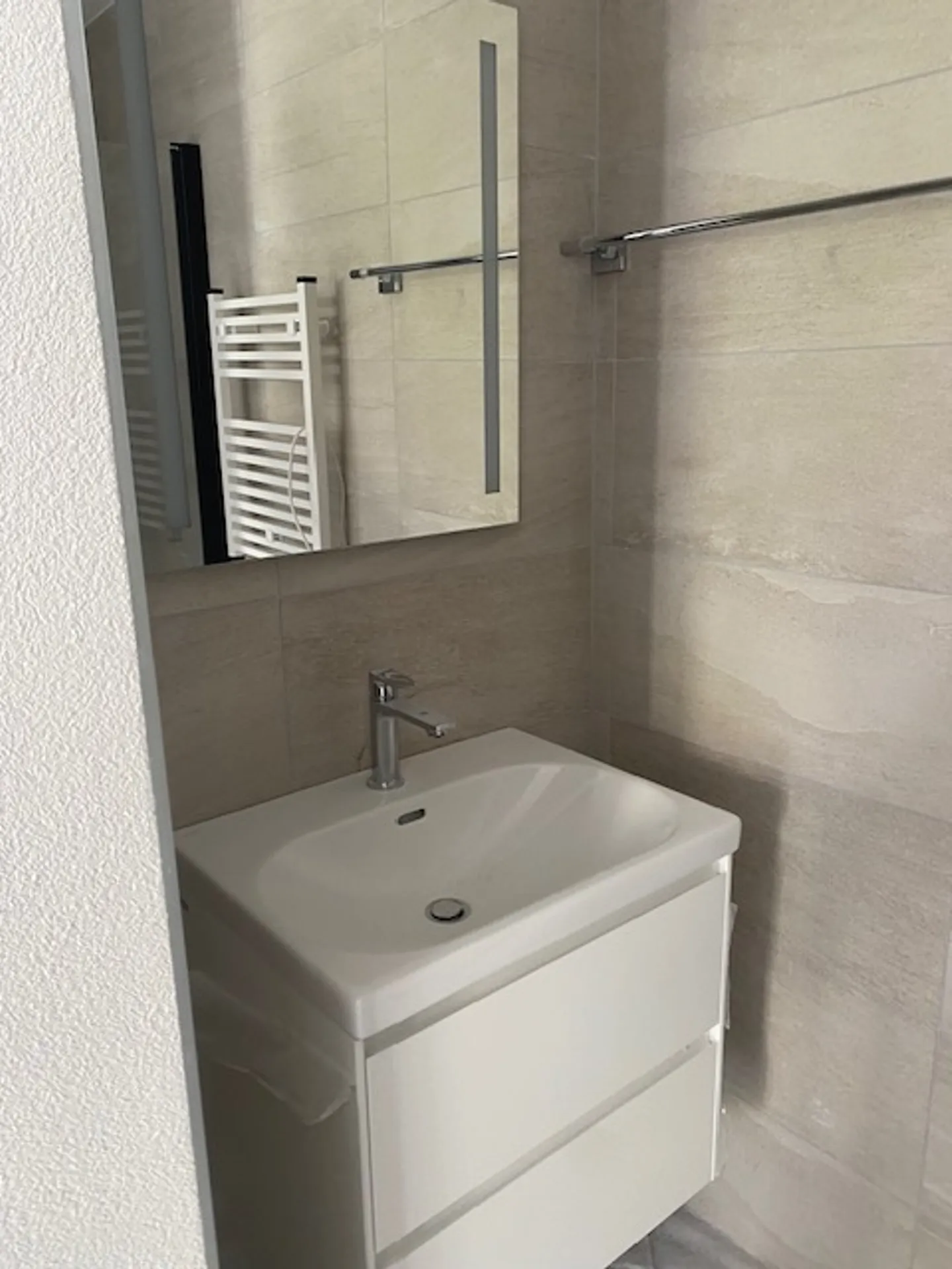 Zu verkaufen - NEUE Penthouse 3,5 Zimmer mit SÜD-Terrasse - Sion (VS) - Foto 8 von 17