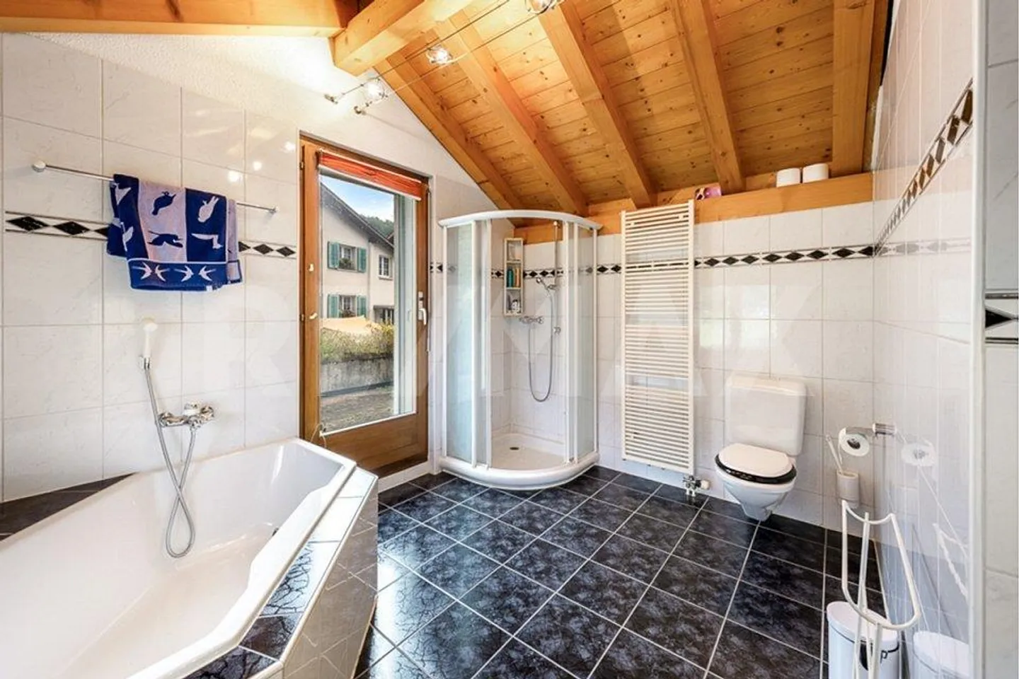 5½-Room Single-Family House in a Beautiful Location - Photo 10 of 13