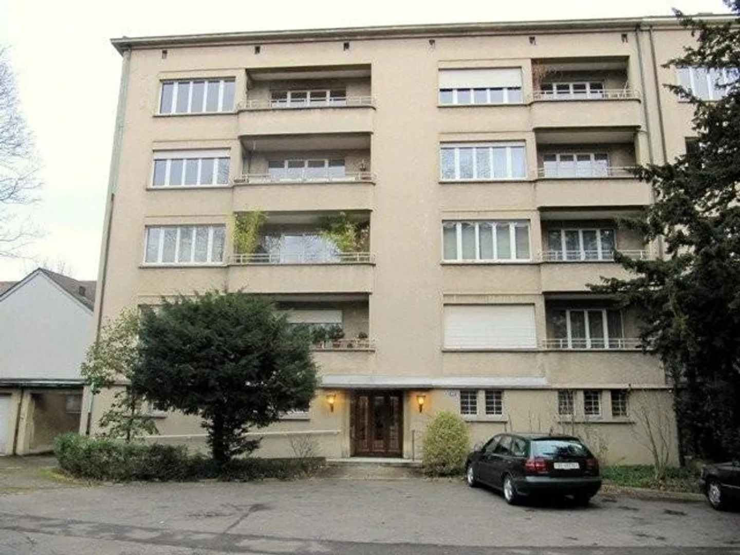 Single Garage - Photo 1 of 2