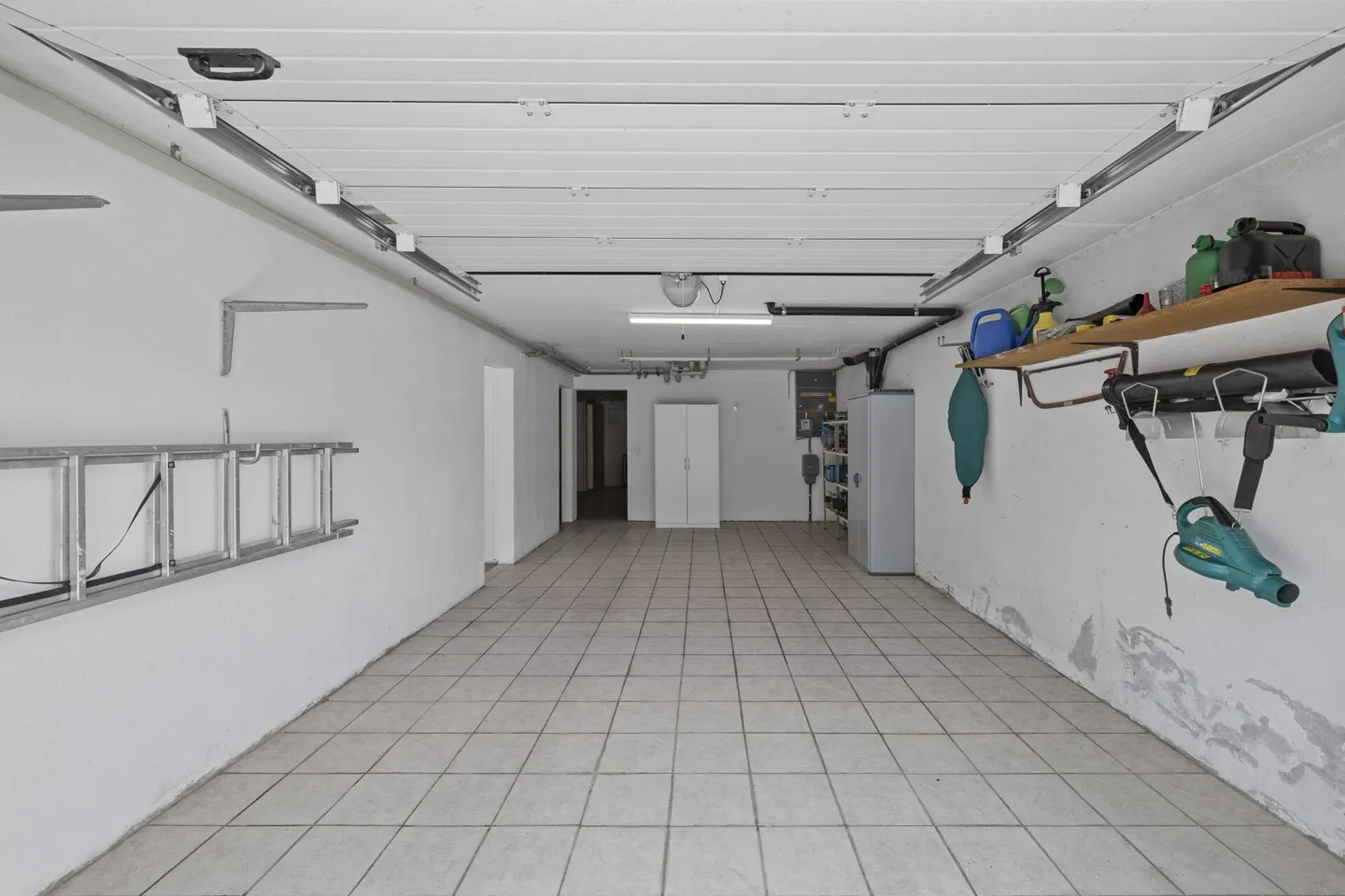 Wunderschöne 6-Zimmer-Villa 1/2 von 297 m2 mit einem wunderschönen Außenbereich - Foto 26 von 33