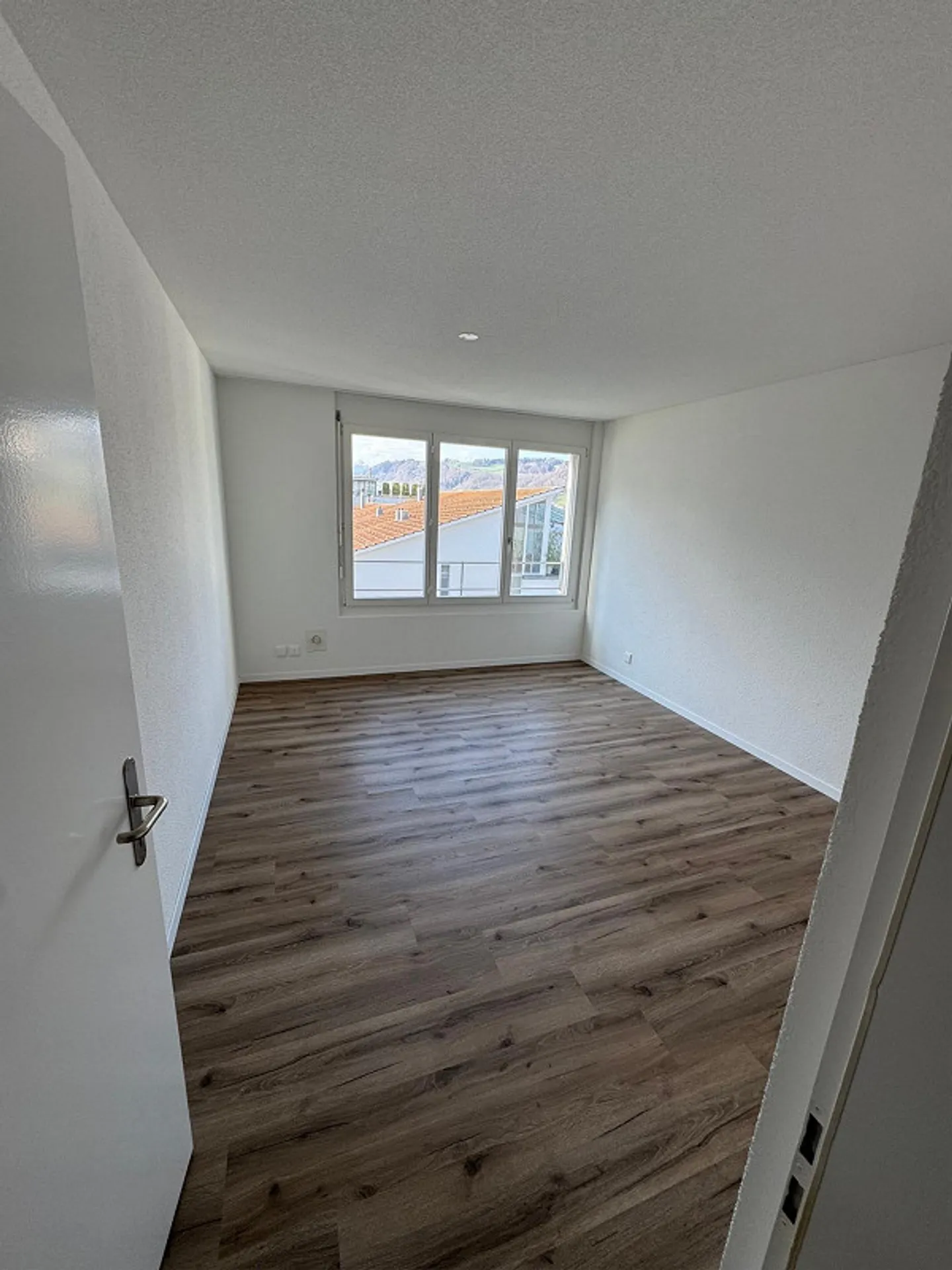 Appartement lumineux de 3,5 pièces à Belp dans un standard de propriété - Photo 4 sur 9