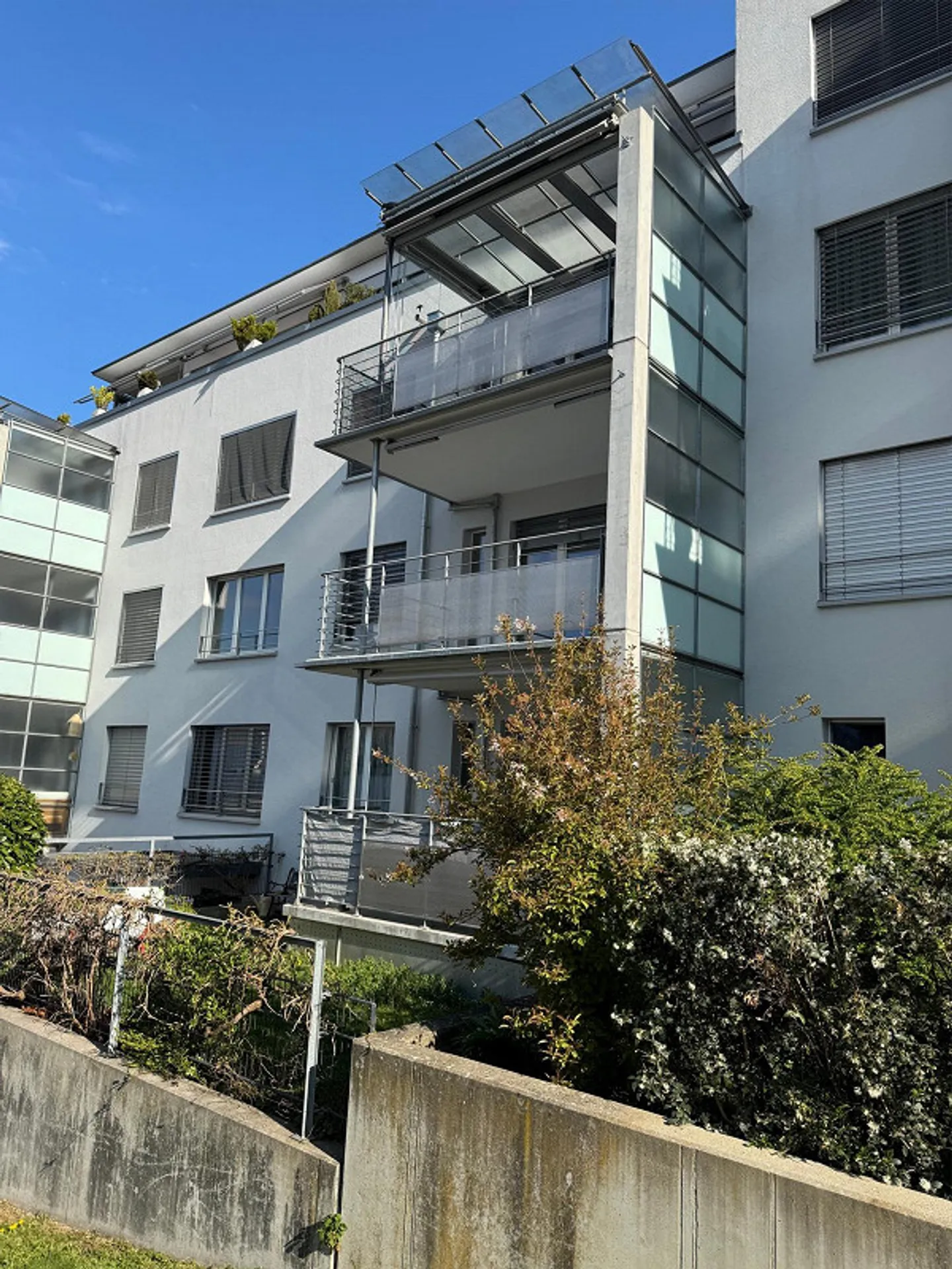 Appartement lumineux de 3,5 pièces à Belp dans un standard de propriété - Photo 7 sur 9