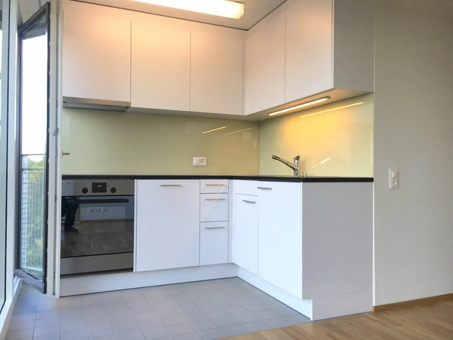 Beautiful 1.5 room apartment with great view - Photo 5 of 8