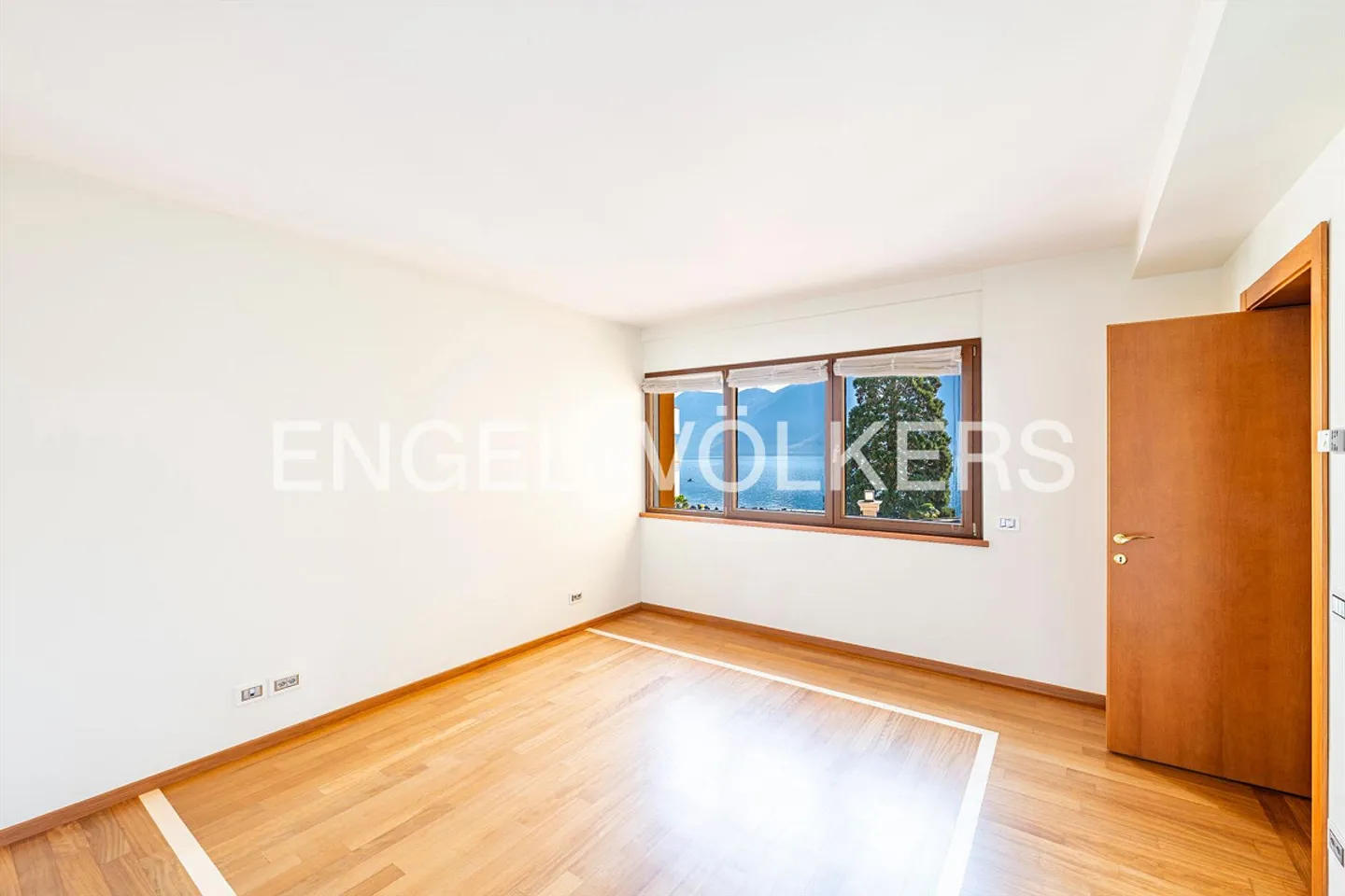 Lakefront Apartments in Lugano - Unit 11 - Photo 6 of 13