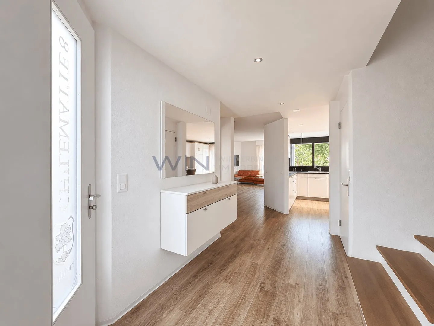 Spacious Townhouse with Garden - Photo 7 of 13
