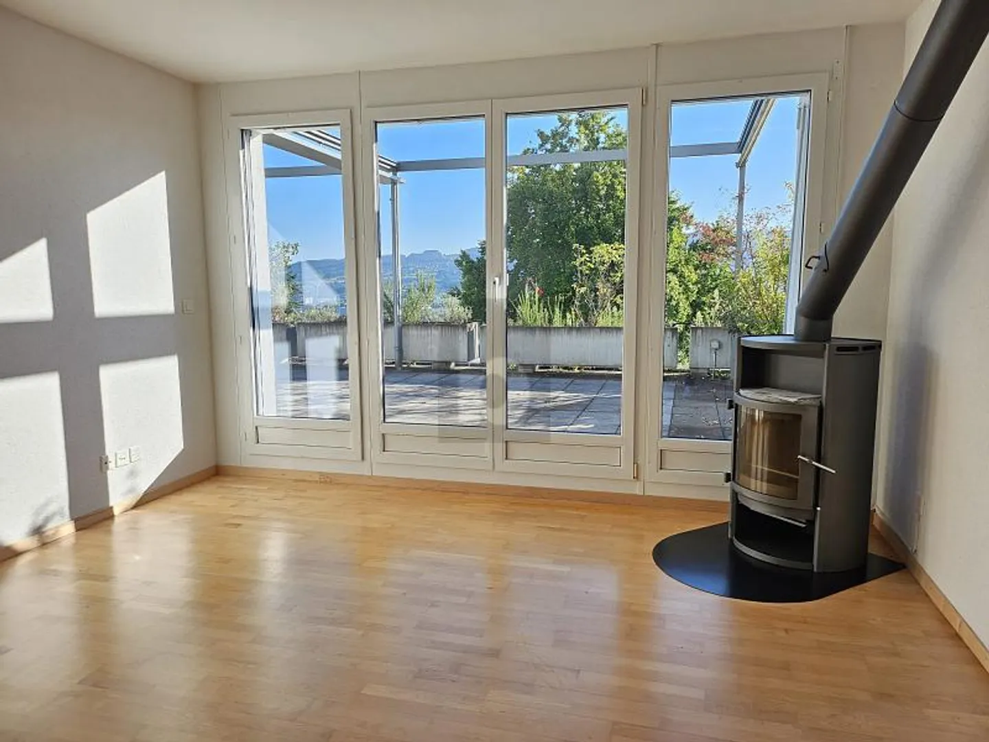 Apartment with terrace 3.5 rooms - Photo 2 of 6