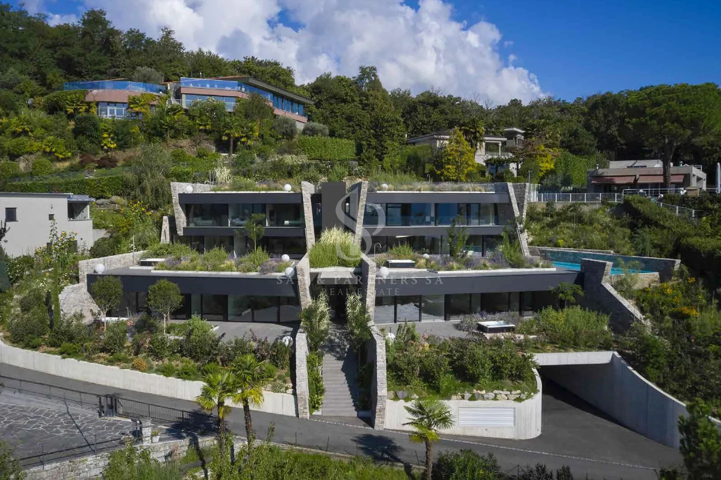 Luxury Penthouse with Pool - Photo 21 of 21