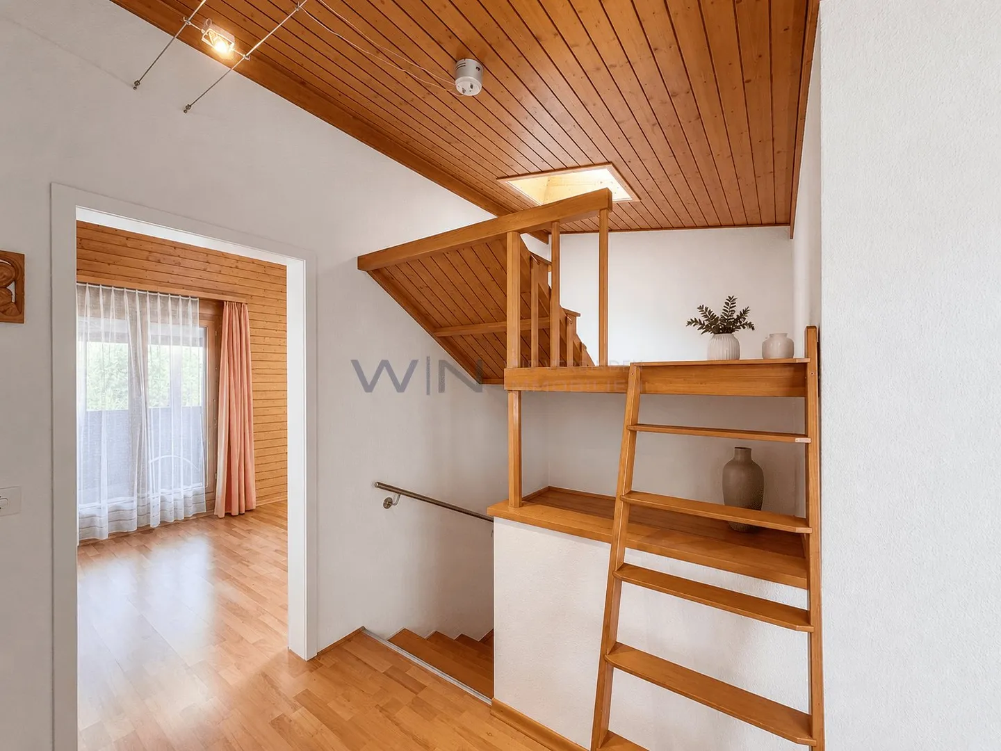 Spacious Townhouse with Garden - Photo 13 of 13