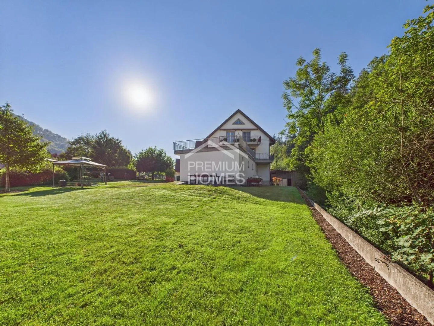 Versatile Living with Charm, Quality, and Connection to Nature - Photo 2 of 10