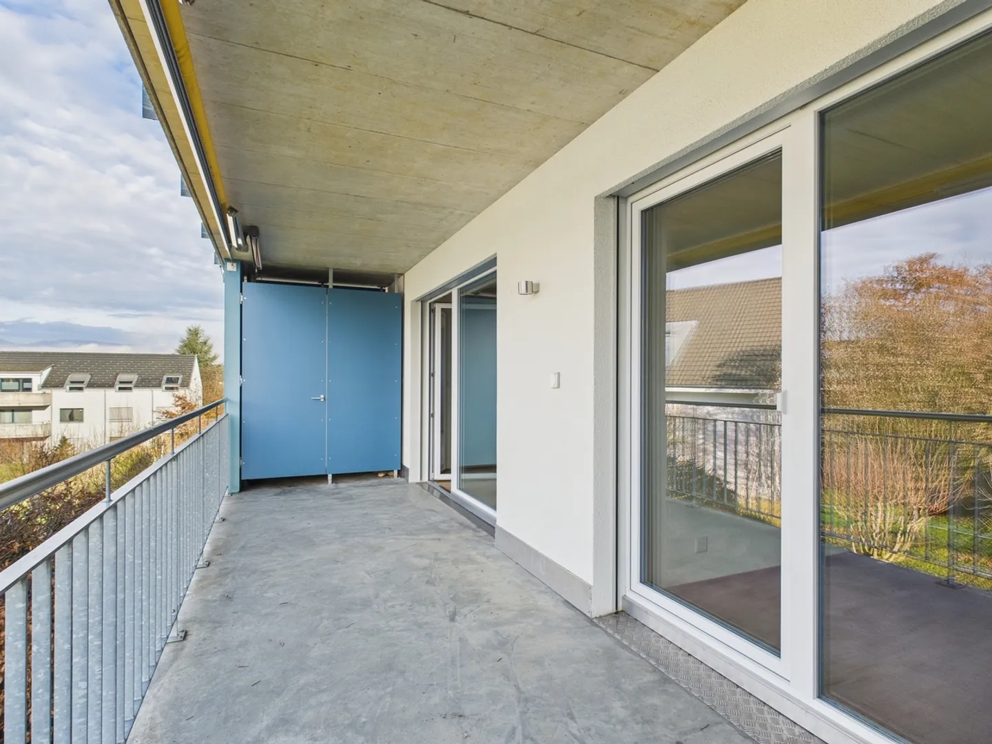 Cozy 2.5-Room Apartment with Balcony - Photo 12 of 13