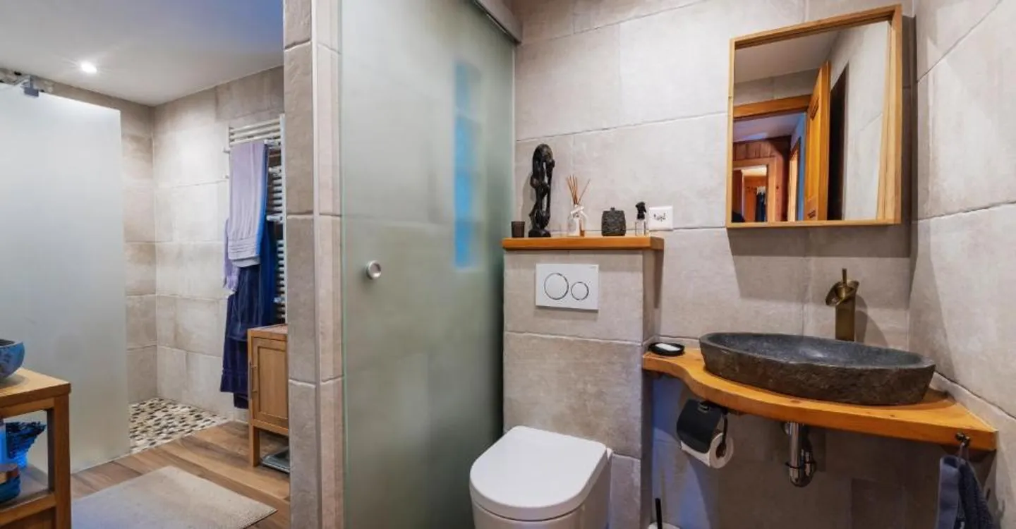 Individual chalet with 7.5 rooms 3 min. by car from Gryon/Barboleuse - Photo 6 of 12