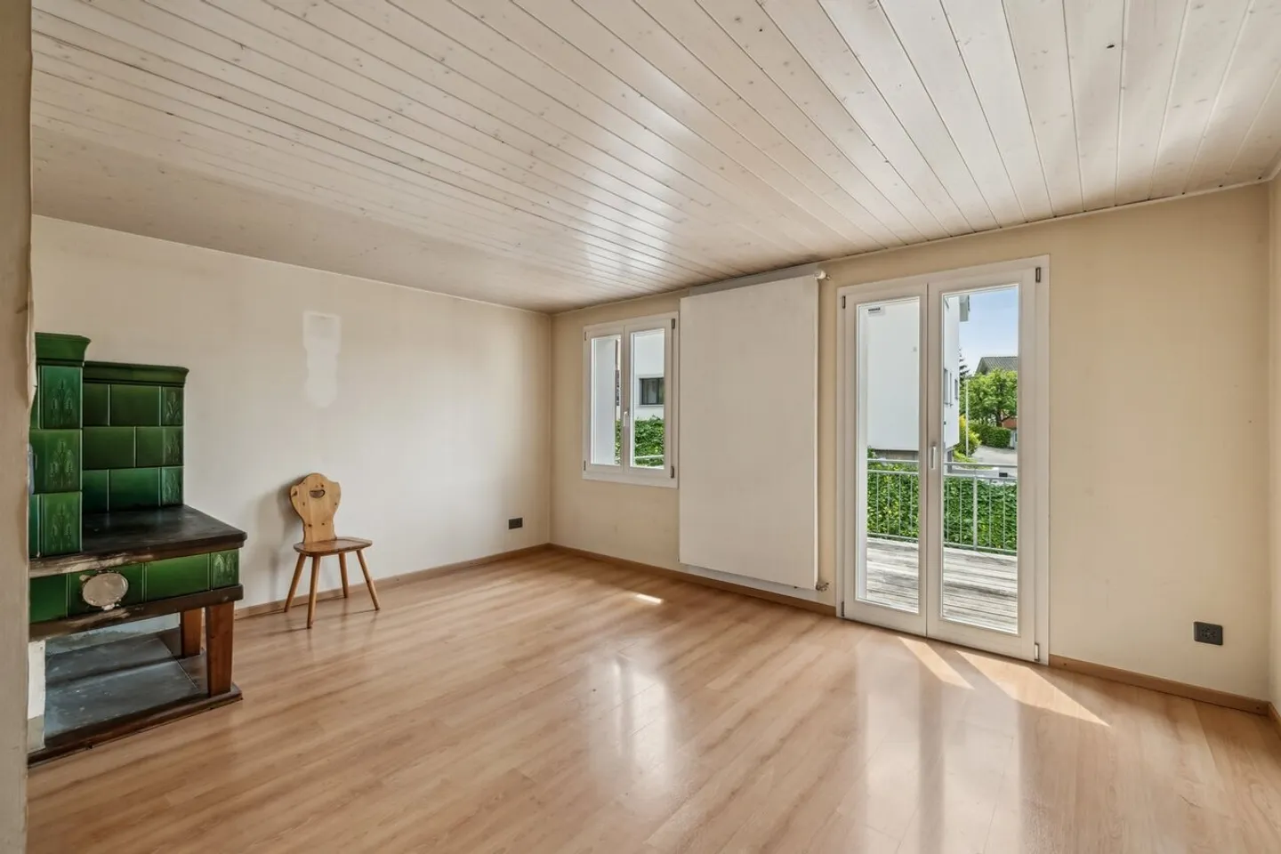 Gepflegtes Zuhause im Grünen mit vielen Möglichkeiten - Foto 2 von 7