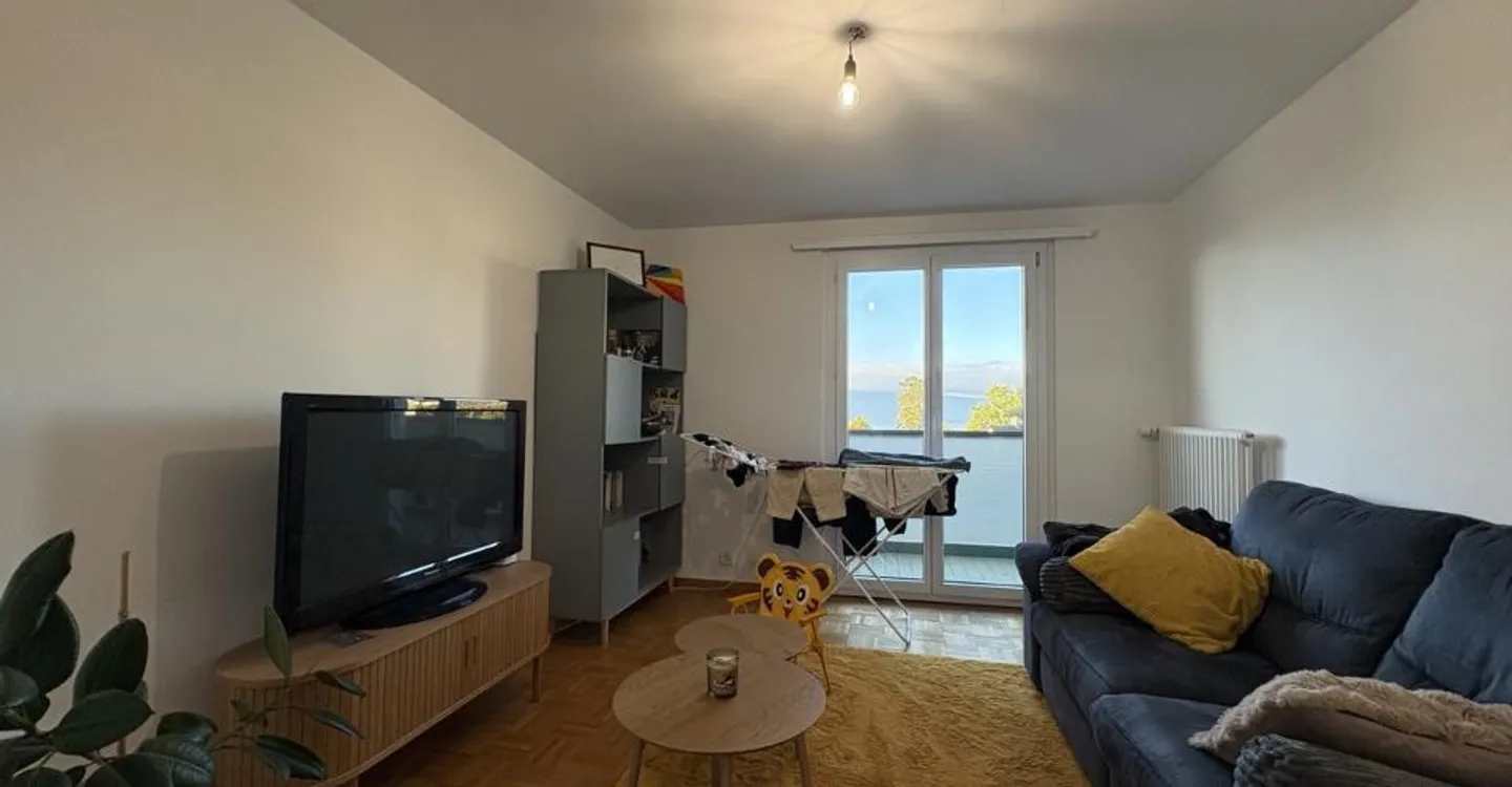 3,5-Zimmer-Wohnung mit herrlichem Blick auf den See - Foto 1 von 7
