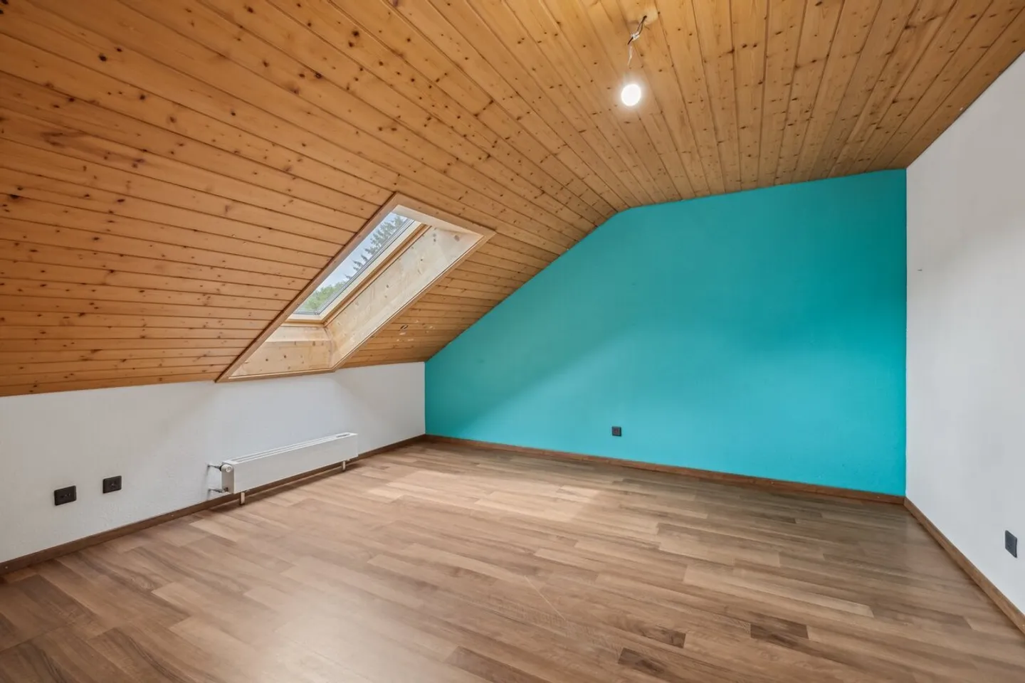 Gepflegtes Zuhause im Grünen mit vielen Möglichkeiten - Foto 5 von 7