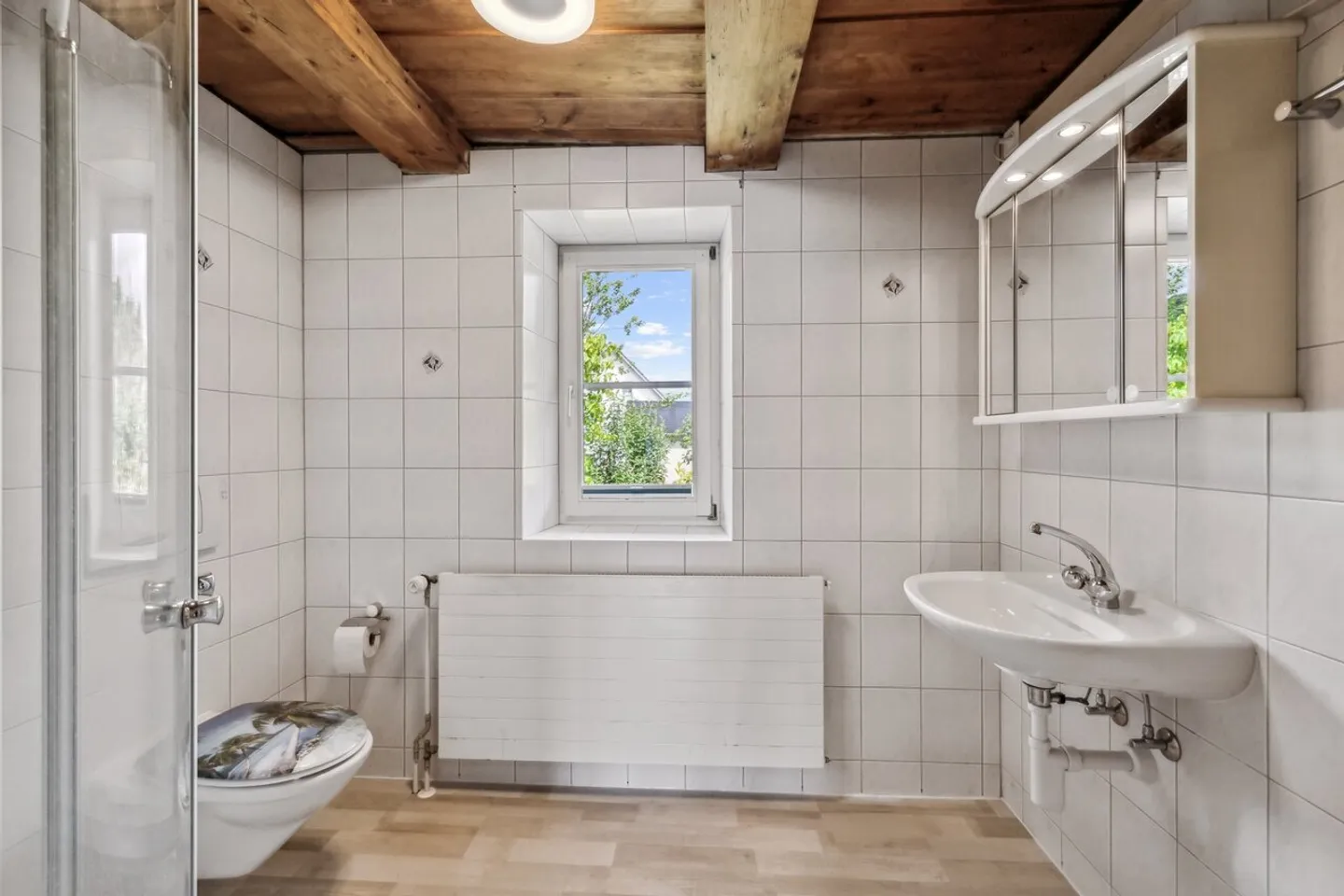 Gepflegtes Zuhause im Grünen mit vielen Möglichkeiten - Foto 6 von 7