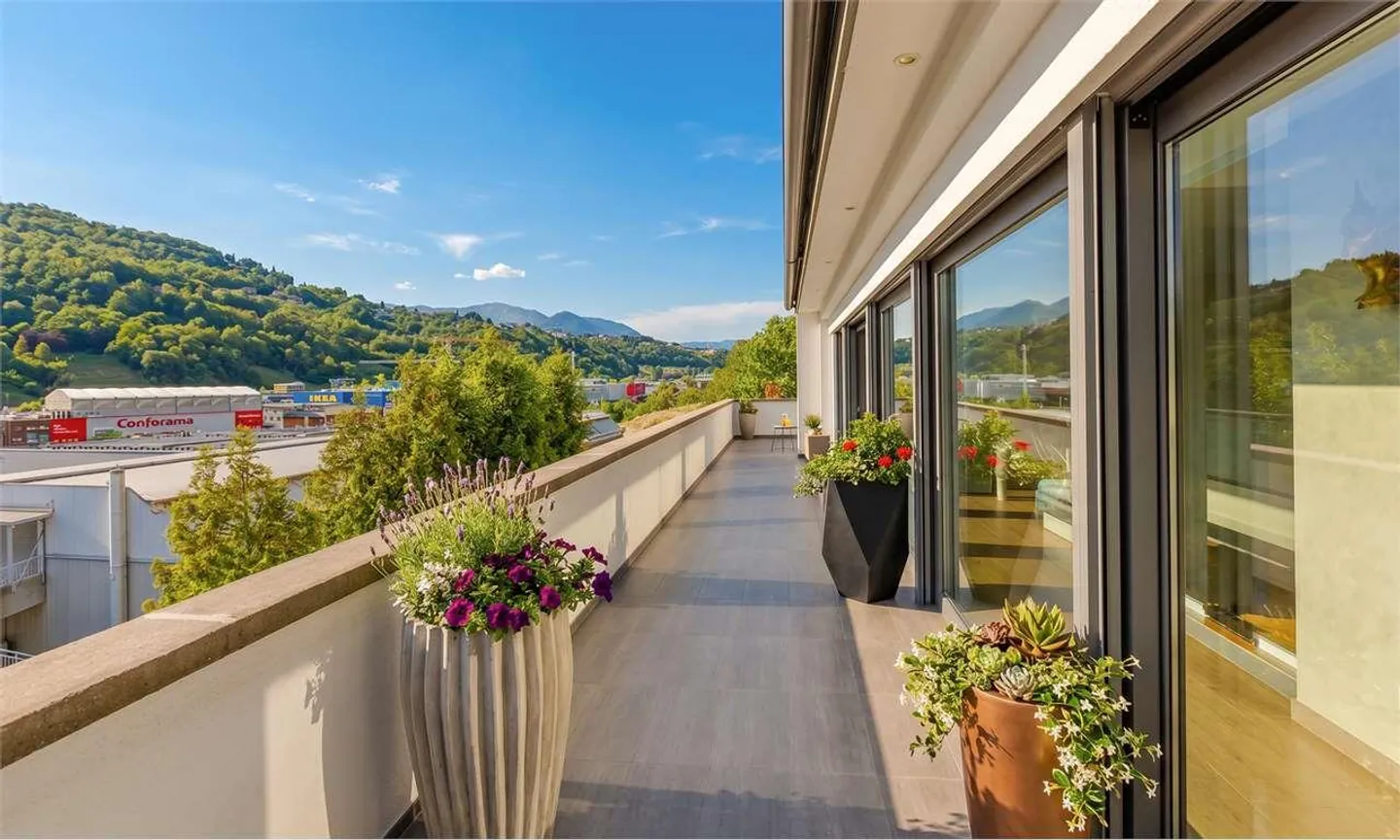 Villa moderna a pochi minuti dal centro di Lugano - Foto 8 di 13