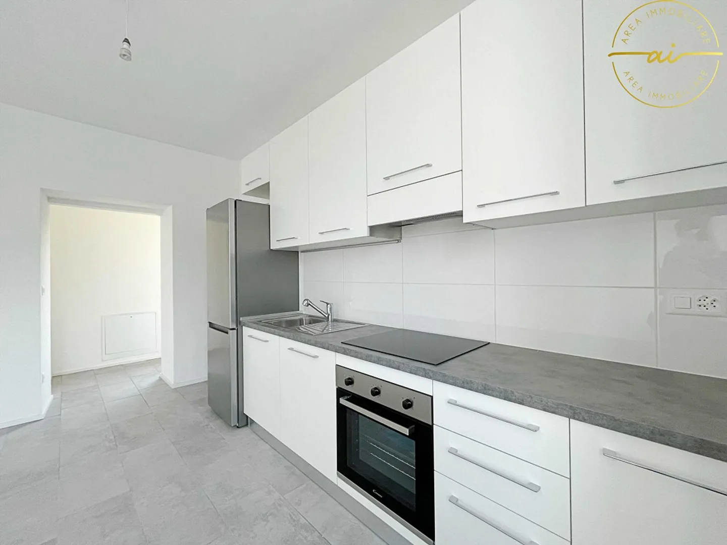 MODERN APARTMENT 2.5 ROOMS IN MORBIO INFERIORE - Photo 5 of 5
