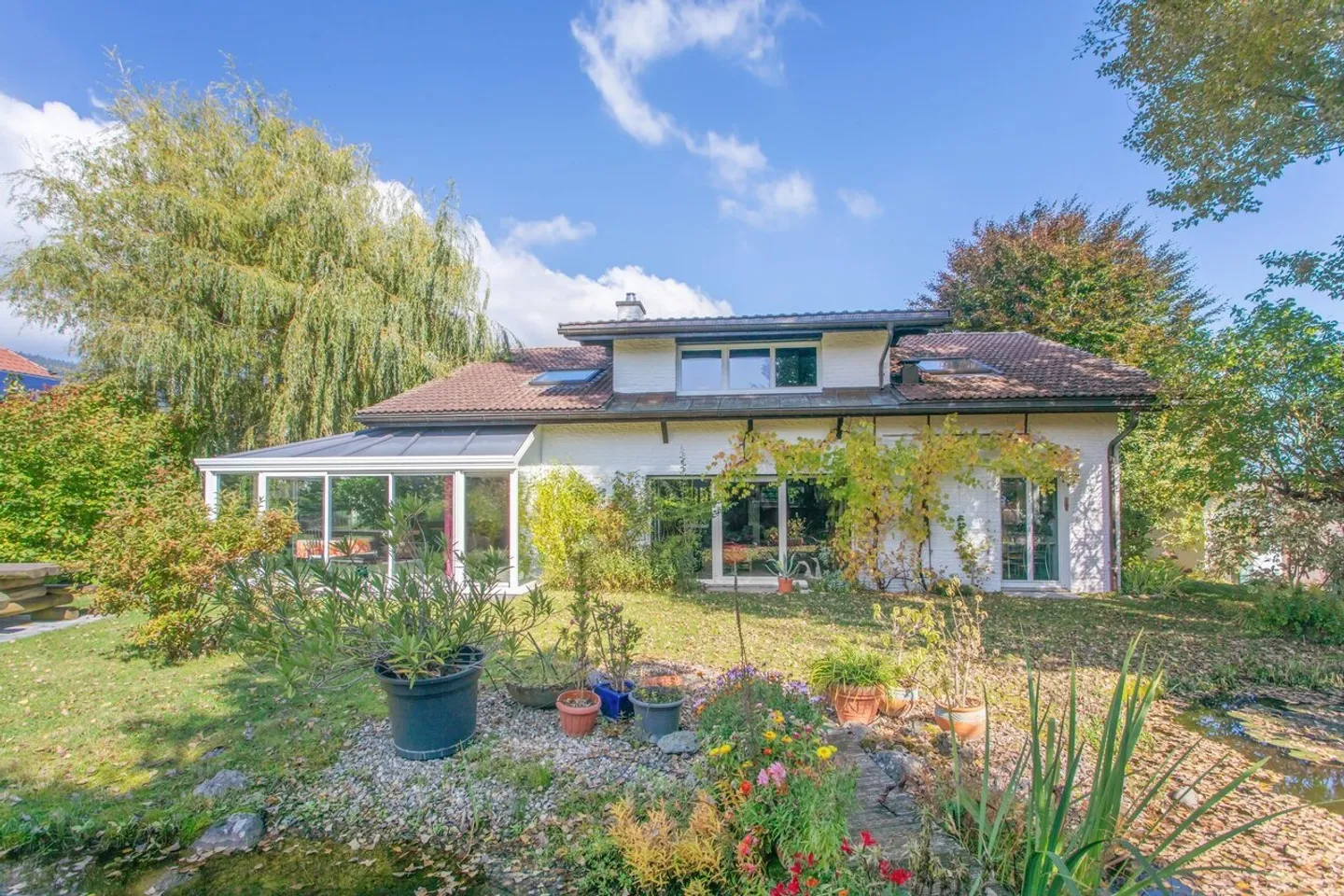 Diskrete Eleganz in einer grünen Umgebung in Fontaines - Foto 1 von 17