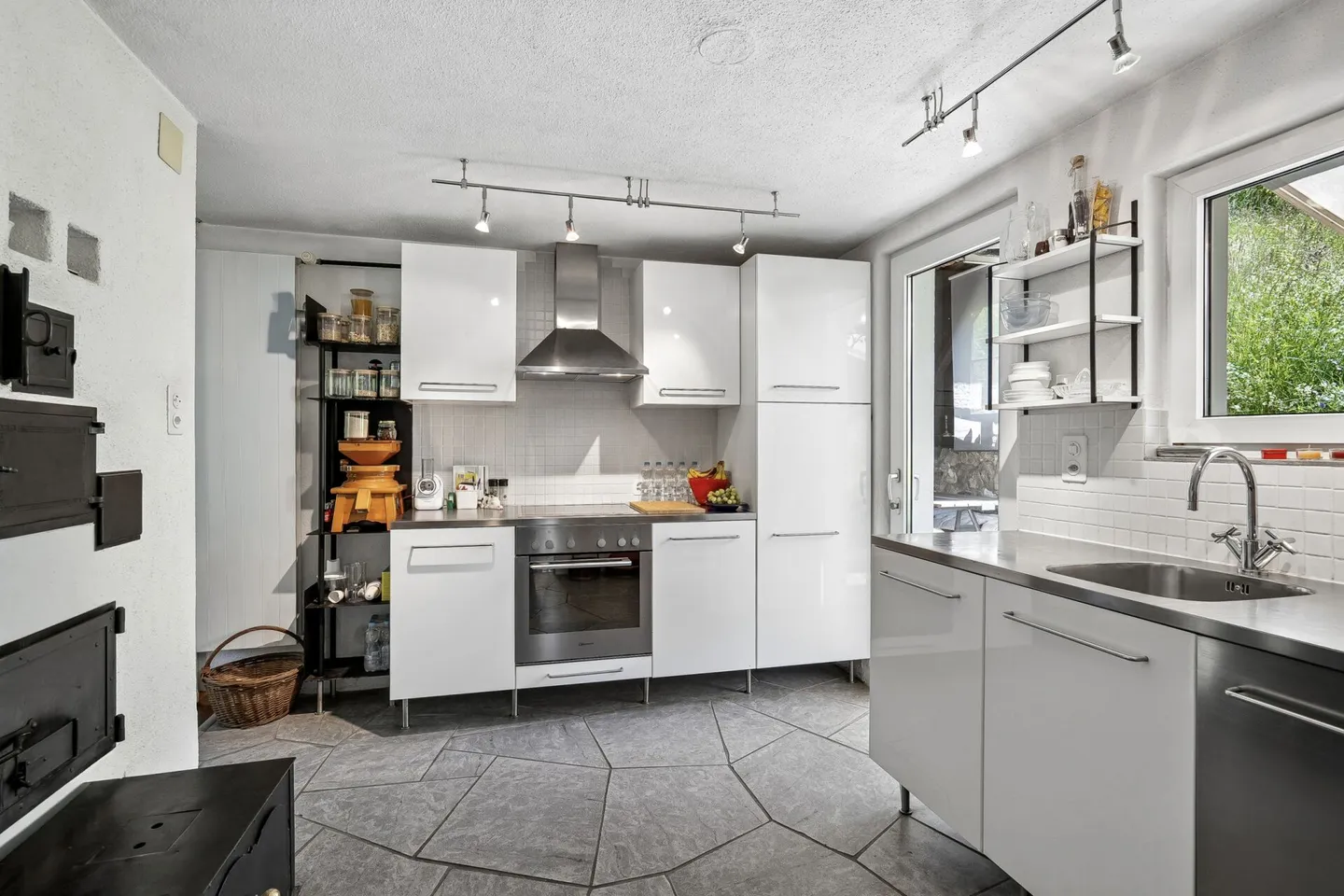 Charmante ancienne ferme - soigneusement rénovée avec un atelier séparé - Photo 3 sur 14