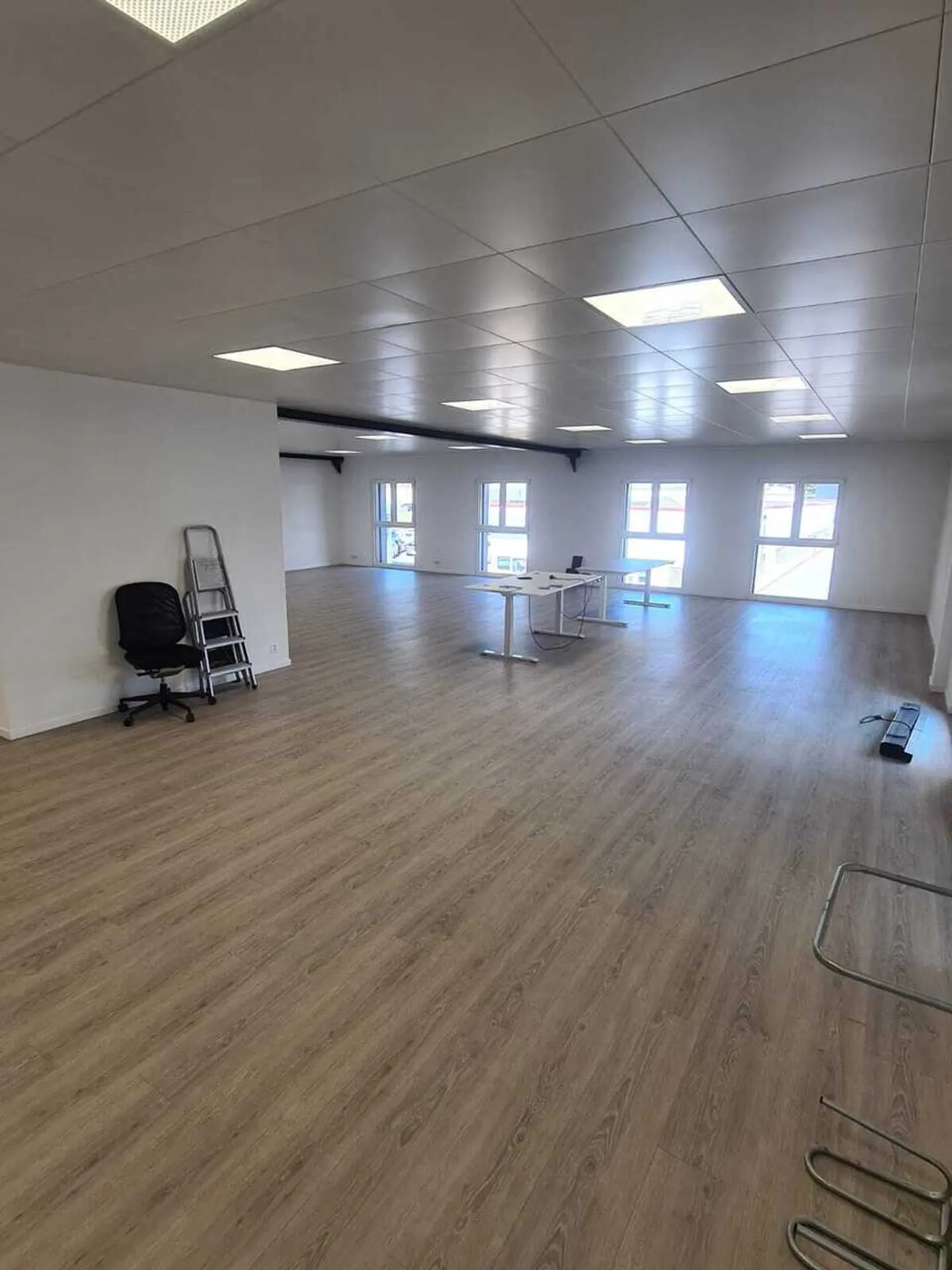 Espace de Bureau Polyvalent à Aigle - Photo 5 sur 9
