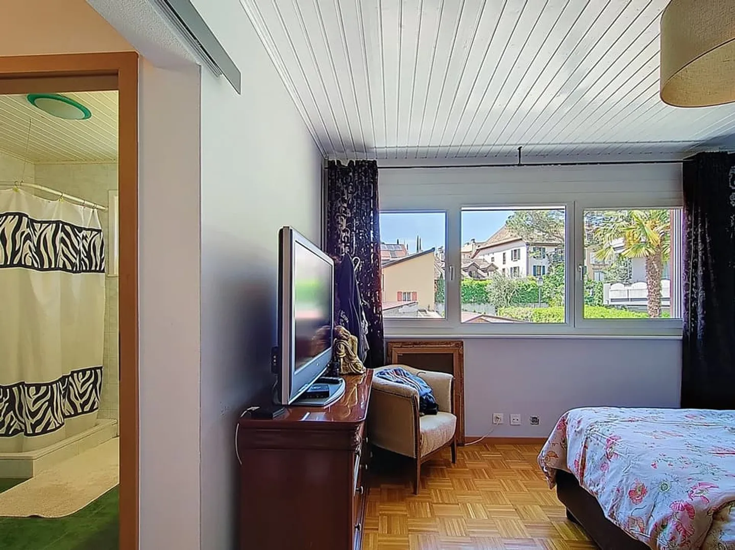 ESCLUSIVO: A 2 minuti dal lago! Casa di 5.5P con grande terrazza e vista - Foto 4 di 13