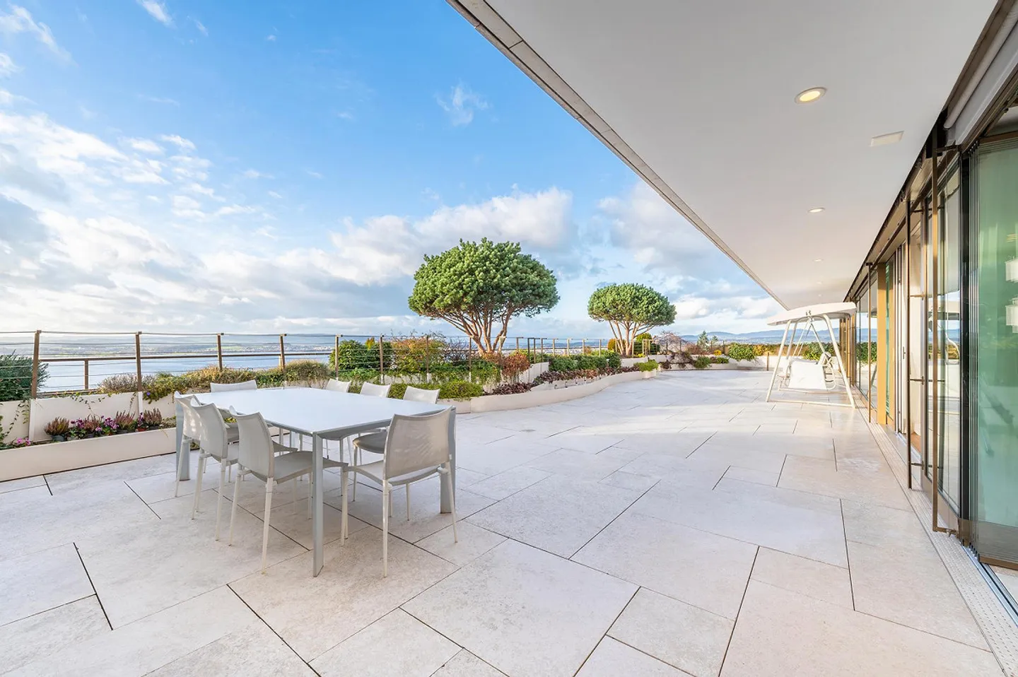 Penthouse Maisonette Apartment 12 Rooms - Photo 3 of 4