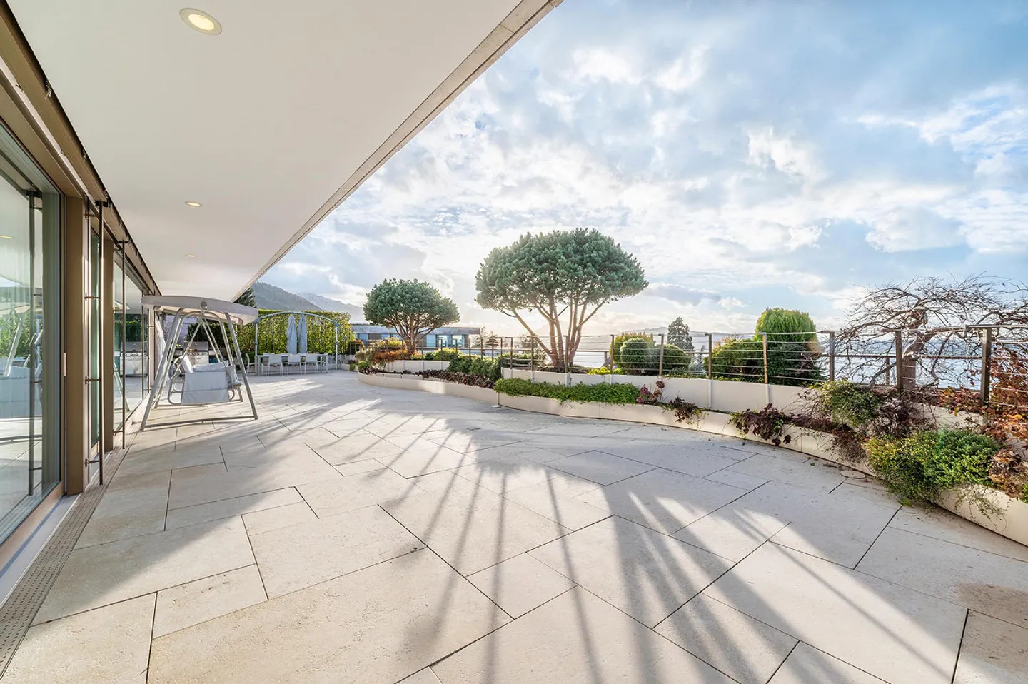 Penthouse Maisonette Apartment 12 Rooms - Photo 1 of 4