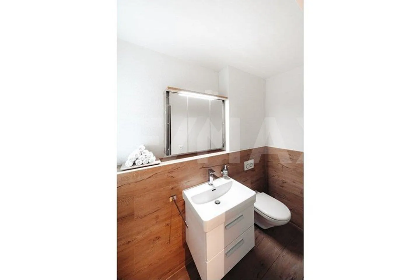 Geräumiges Doppelhaus mit Gästewohnung - Foto 10 von 13