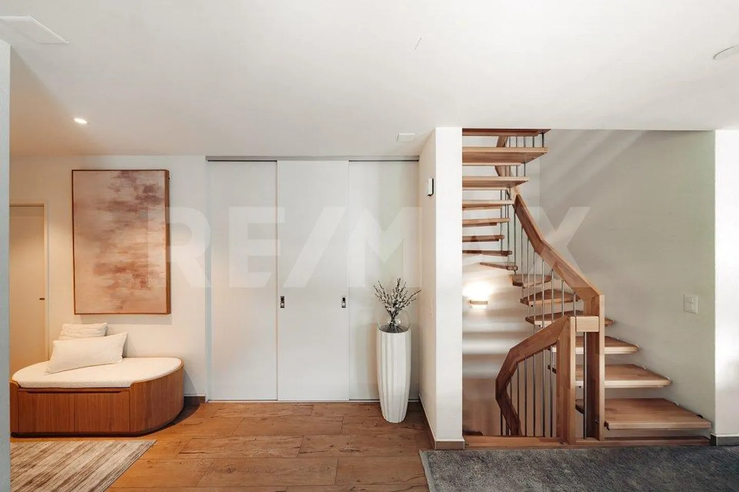 Geräumiges Doppelhaus mit Gästewohnung - Foto 9 von 13