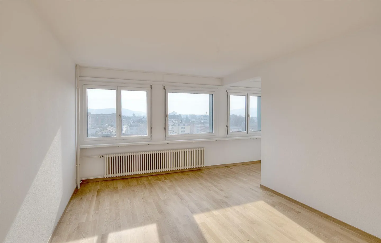 Attraktive Wohnung mit Aussicht - Foto 3 von 7