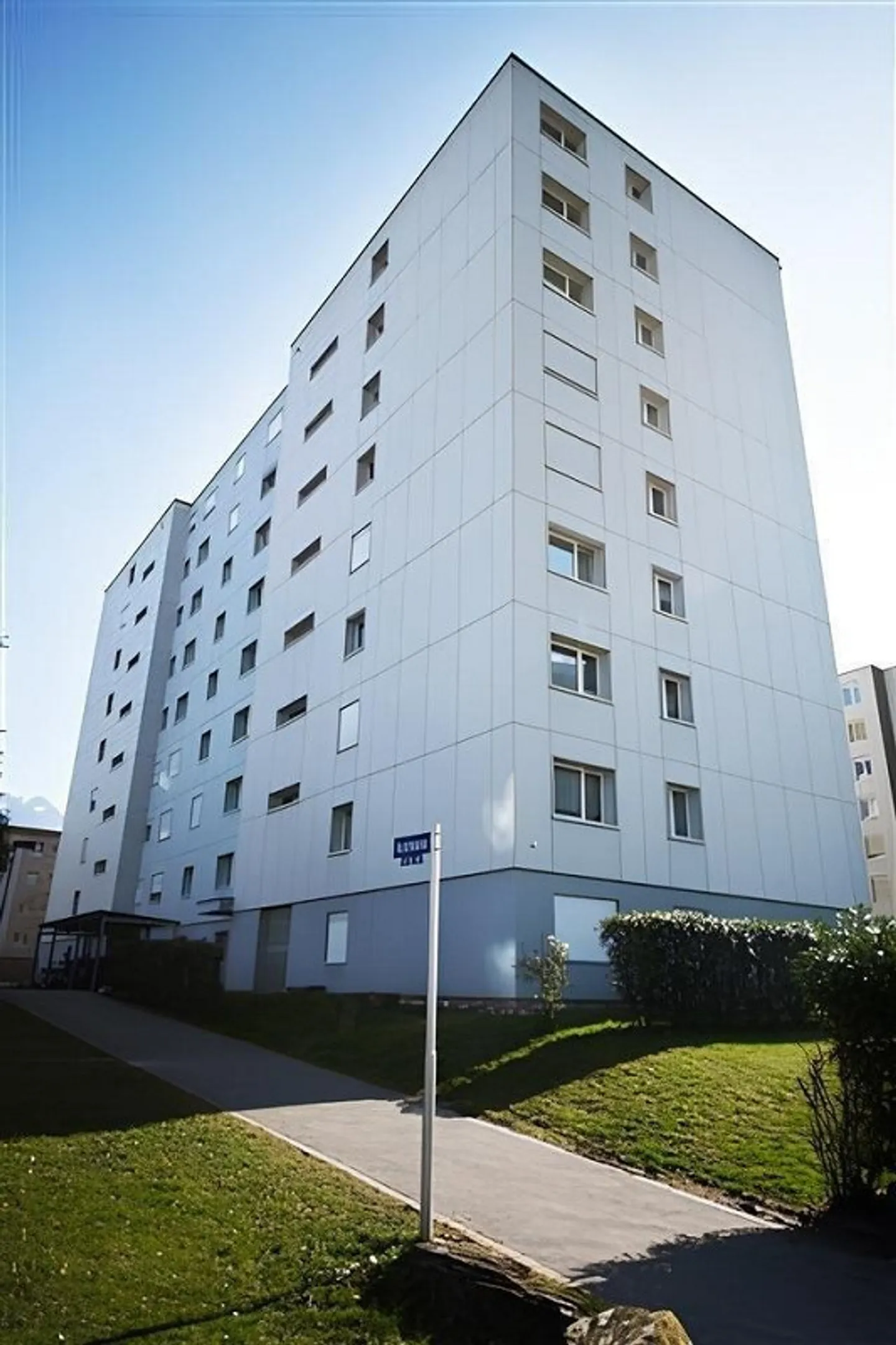 In una zona residenziale tranquilla con balcone soleggiato - Foto 1 di 7