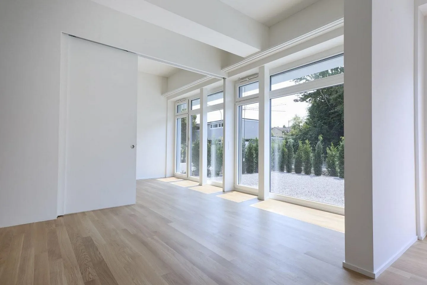 Appartamento Loft Moderno con Giardino - L'Architettura Incontra l'Atmosfera - Foto 4 di 11