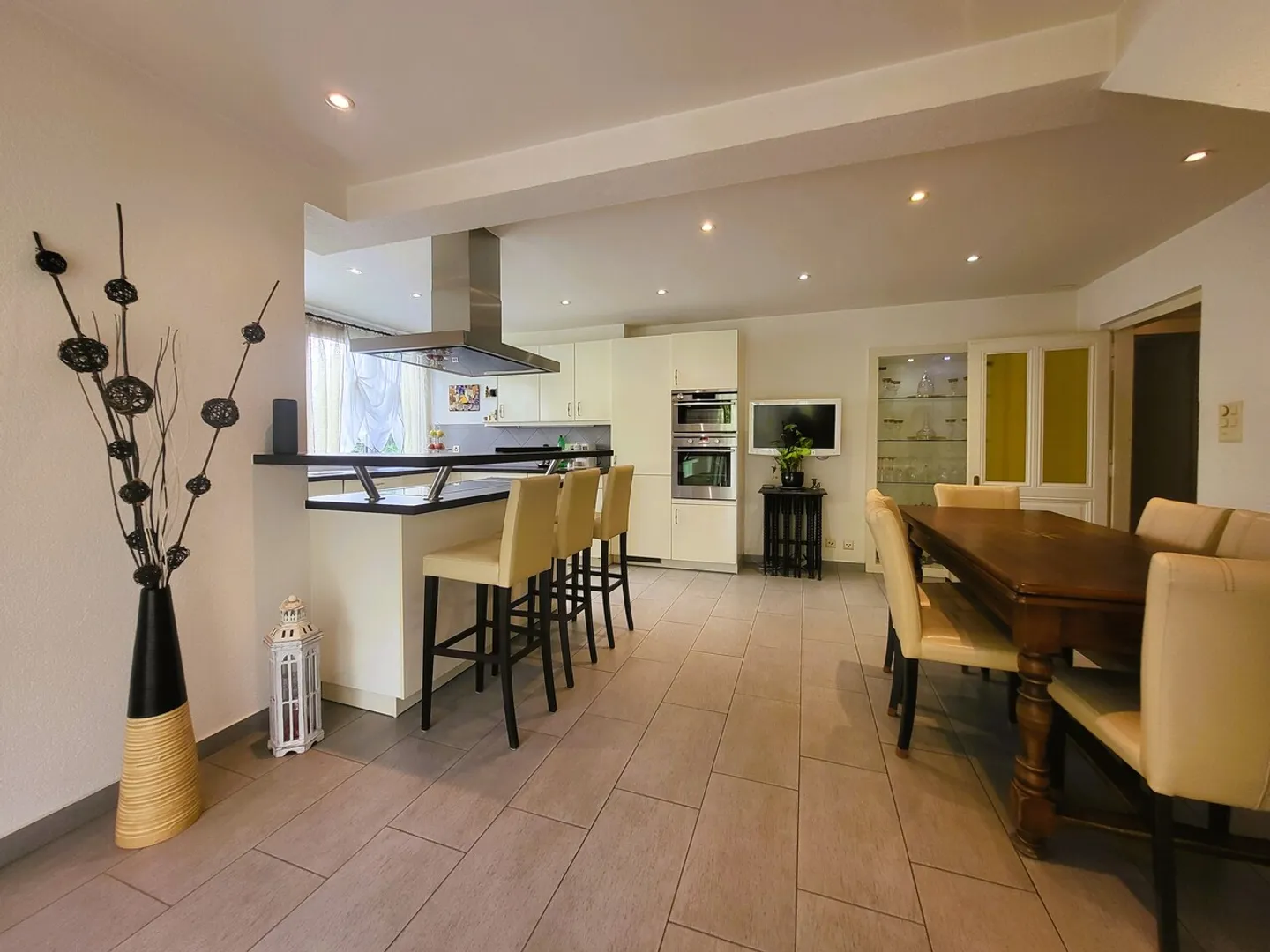 Charming Apartment in Monthey - Photo 6 of 12