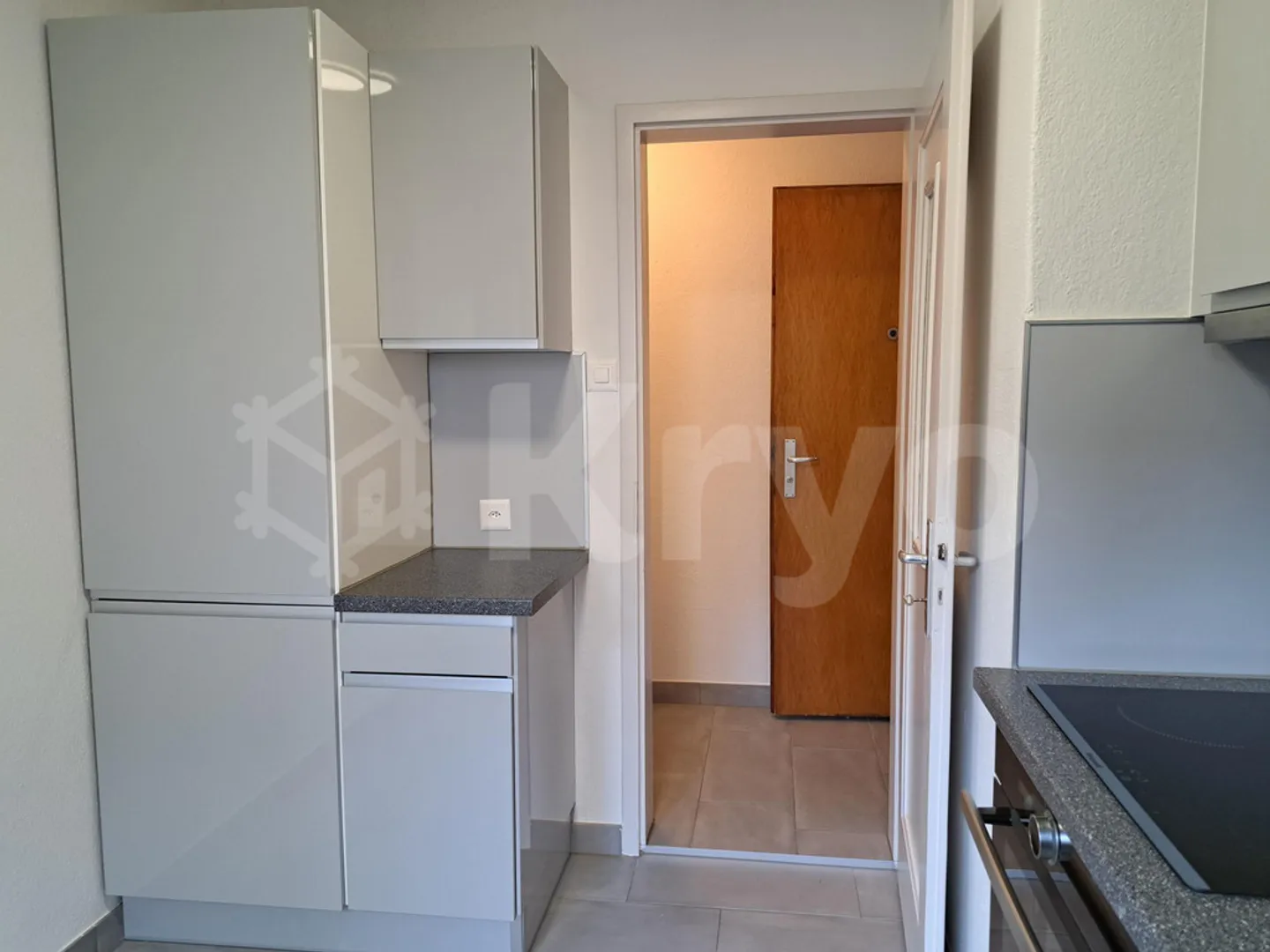 Appartamento di 3,5 stanze, quartiere soleggiato - Foto 3 di 11