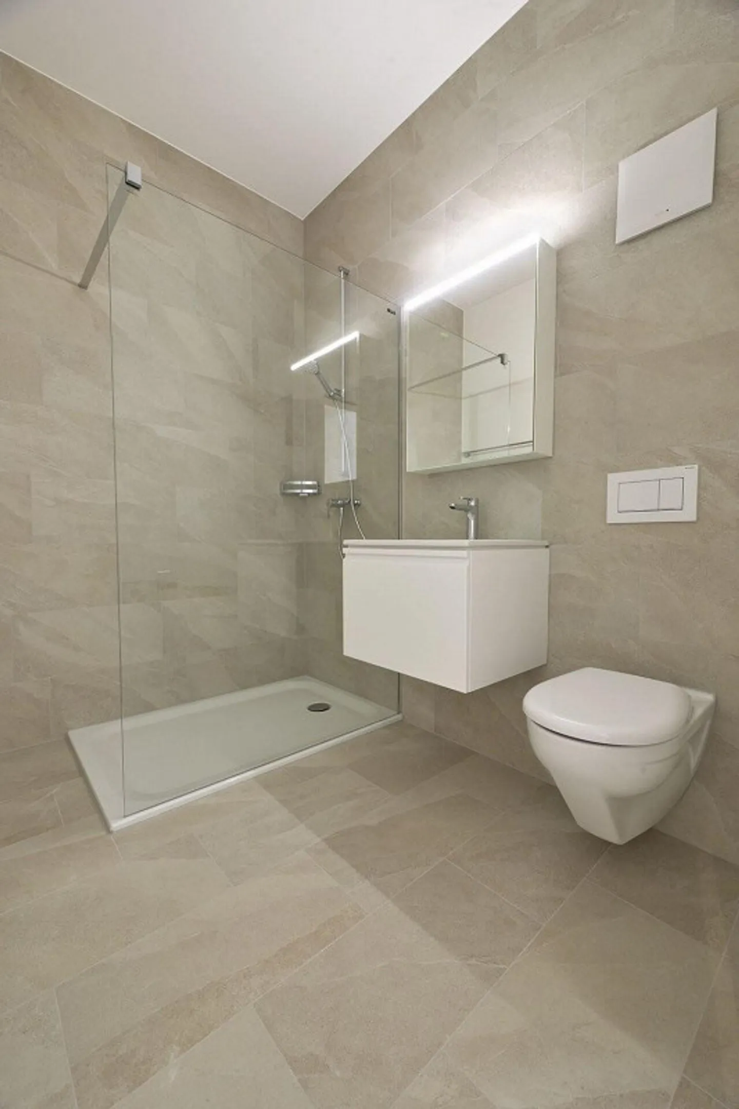 Appartamento Loft Moderno con Giardino - L'Architettura Incontra l'Atmosfera - Foto 8 di 11