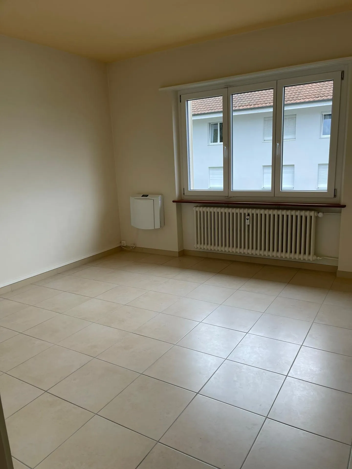 Appartamento moderno di 3 stanze a Brügg - Foto 4 di 7