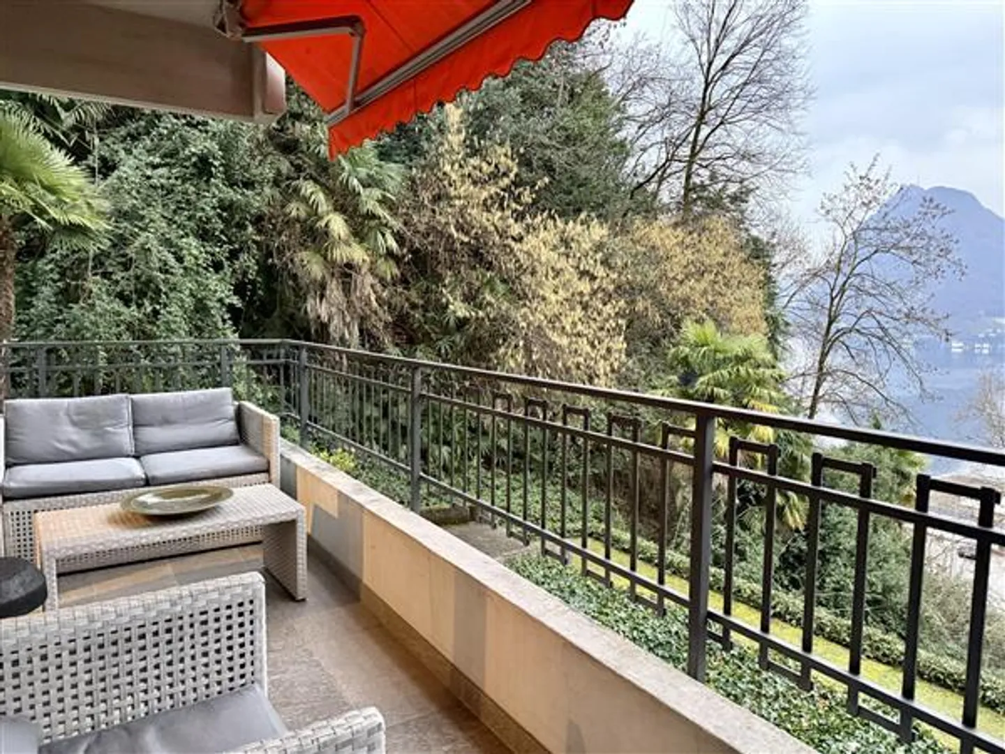 Castagnola: 2.5 Room Apartment - Photo 6 of 9