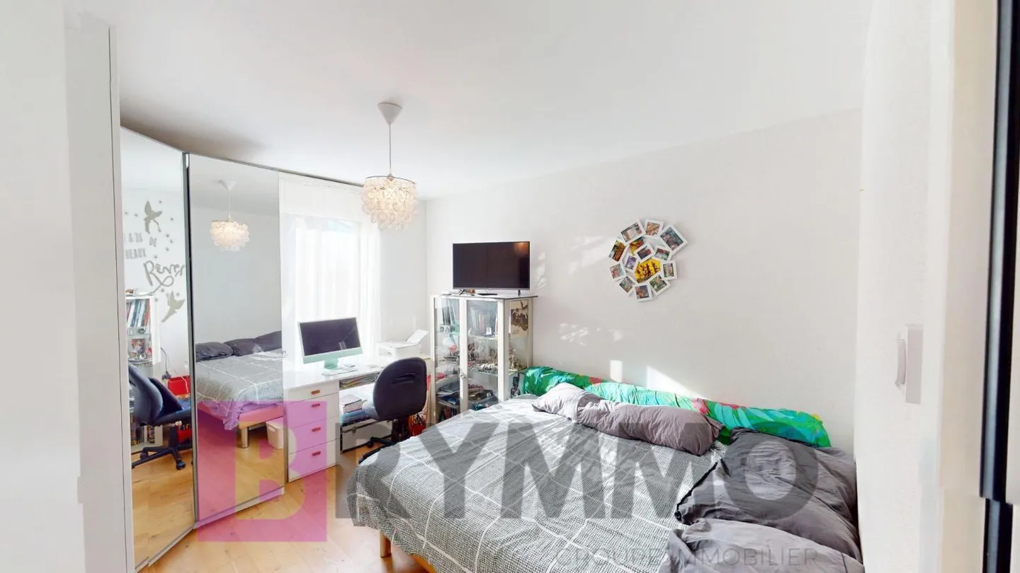 Zeitgenössische Wohnung mit Garten - Foto 6 von 11