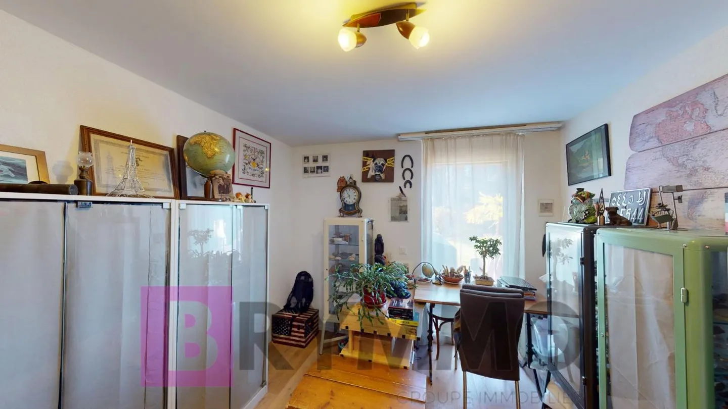 Zeitgenössische Wohnung mit Garten - Foto 7 von 11