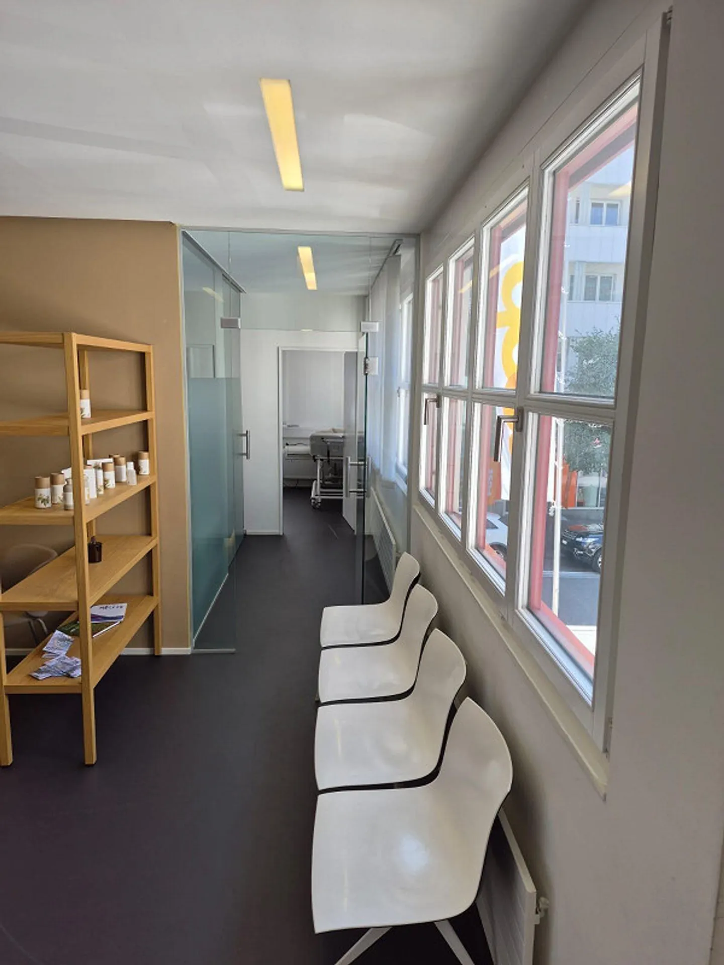Espace commercial au cœur de Horgen - Photo 13 sur 13