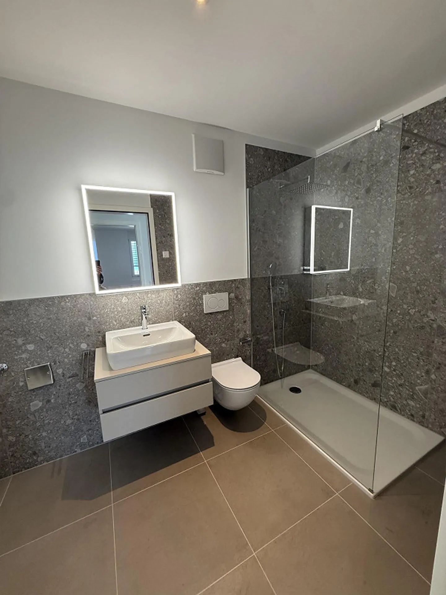Splendide appartement de 3,5 pièces avec vue sur le lac - Photo 5 sur 12