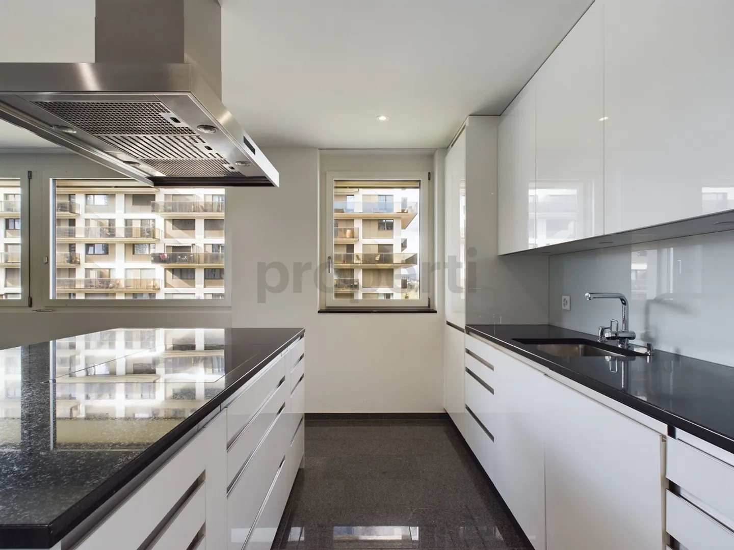 Appartamento moderno con vista mozzafiato - Foto 4 di 11