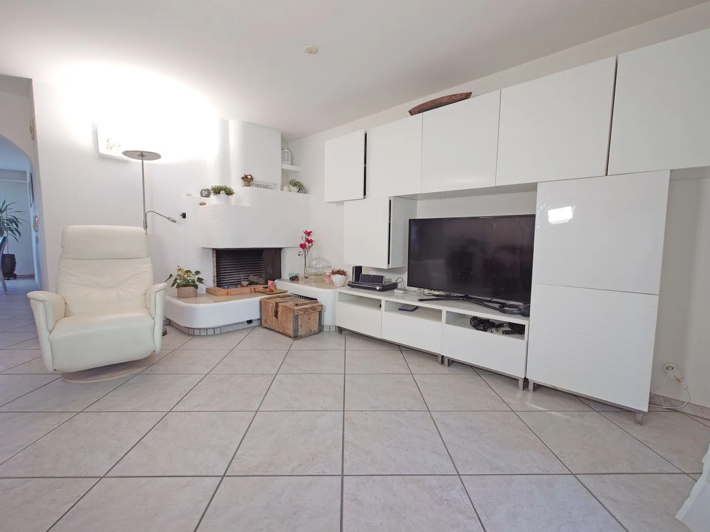 Appartamento duplex luminoso con vista a pochi minuti dal centro di Aarau - Foto 3 di 15